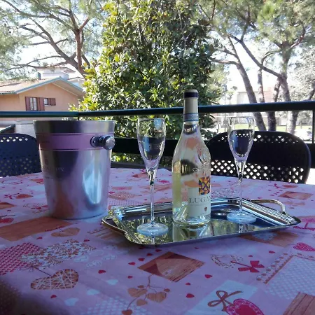 Casa Vacanza Clavel Cin Apartment *